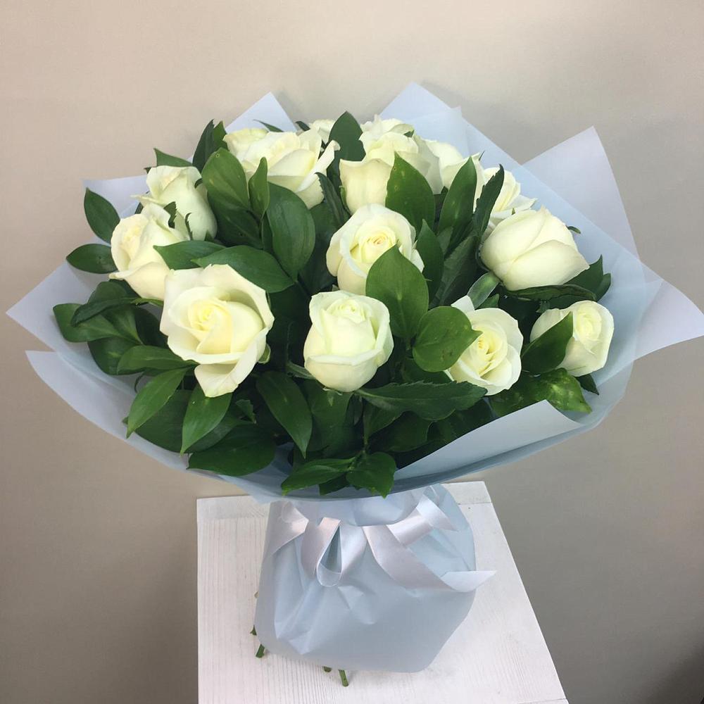 Букет 15 Белых роз Проуд в Черусти