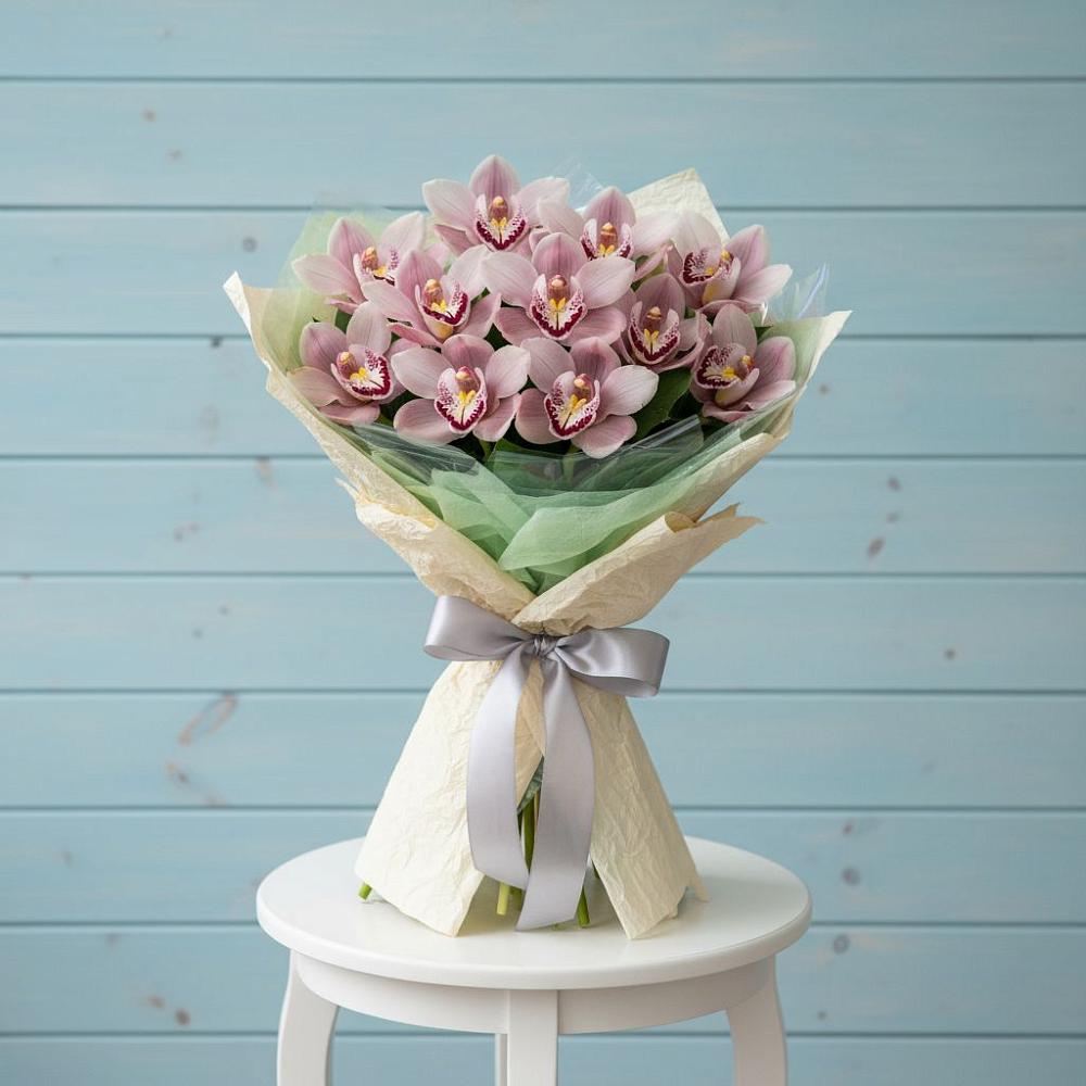 Букет цветов из: Орхидеи и Розы в Черусти