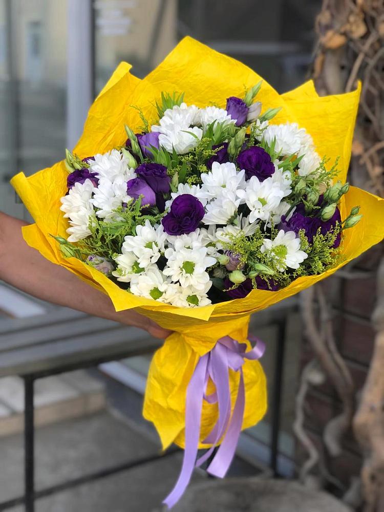 Букет цветов из: Ирисы, Хризантемы и Ромашки в Черусти
