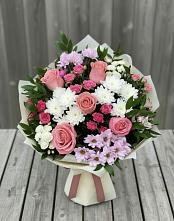 Букет цветов из:  Альстромерии, Гвоздики, Розы и Хризантемы в Черусти