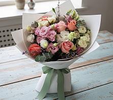 Букет цветов из:  Розы, Лизиантусы и Гвоздики в Черусти