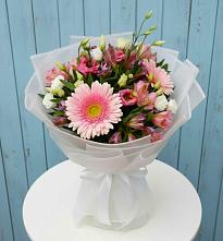 Букет цветов из:  Герберы, Альстромерии и Лизиантусы в Черусти