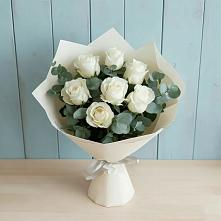 Букет Белые розы в Эвкалипте в Черусти