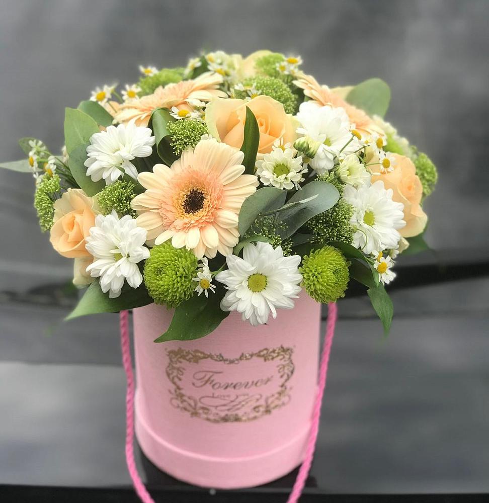 Цветочная композиция из Розы, Герберы и Хризантемы в шляпной коробке в Черусти