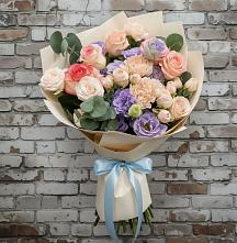Букет цветов из:  Розы, Лизиантусы и Гвоздики в Черусти