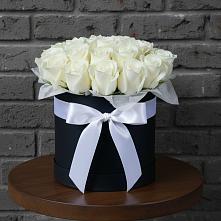 Цветочная композиция из Розы в шляпной коробке #REPLACE_PRED# Черусти